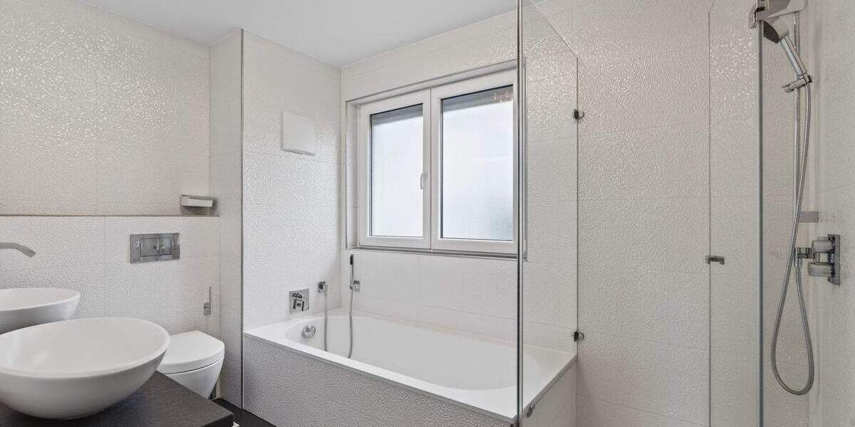 Reihenmittelhaus Stuttgart Zuffenhausen - 4 Zimmer, 132 m&sup2;, 714.000&euro; | Angebot:24738225