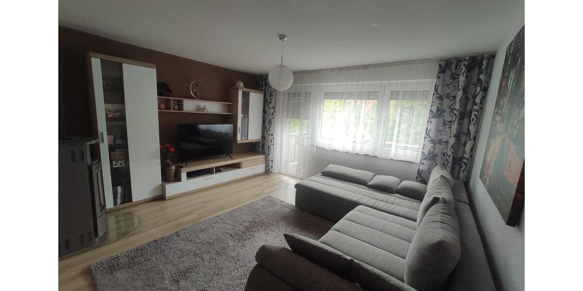 Etagenwohnung Leonberg - 3 Zimmer, 65 m&sup2;, 890&euro; | Angebot:25351926