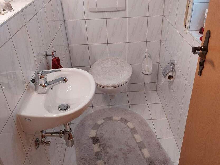 SINDELFINGEN 2 Zi.Whg.ca.59m2 möbliert tip top EBK DU.Parkett ruhig hell sonnig 700.,zzgl.NK pauschal 150.-warm 850,-