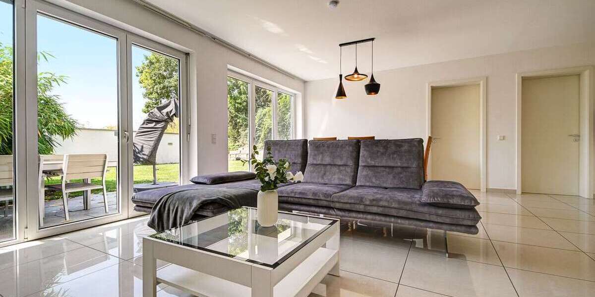 Etagenwohnung Stuttgart Feuerbach - 4 Zimmer, 100 m&sup2;, 2.170&euro; | Angebot:27070099