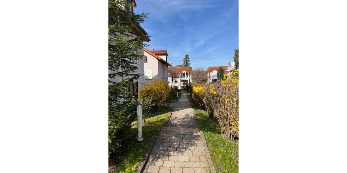 Dachgeschoßwohnung Reutlingen Reutlingen (Kernstadt) - 4.5 Zimmer, 86 m&sup2;, 320.000&euro; | Angebot:24314471