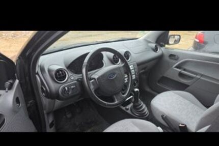 Ford Fiesta 210.000 km 1.400 &euro; Niefern-Öschelbronn 75223