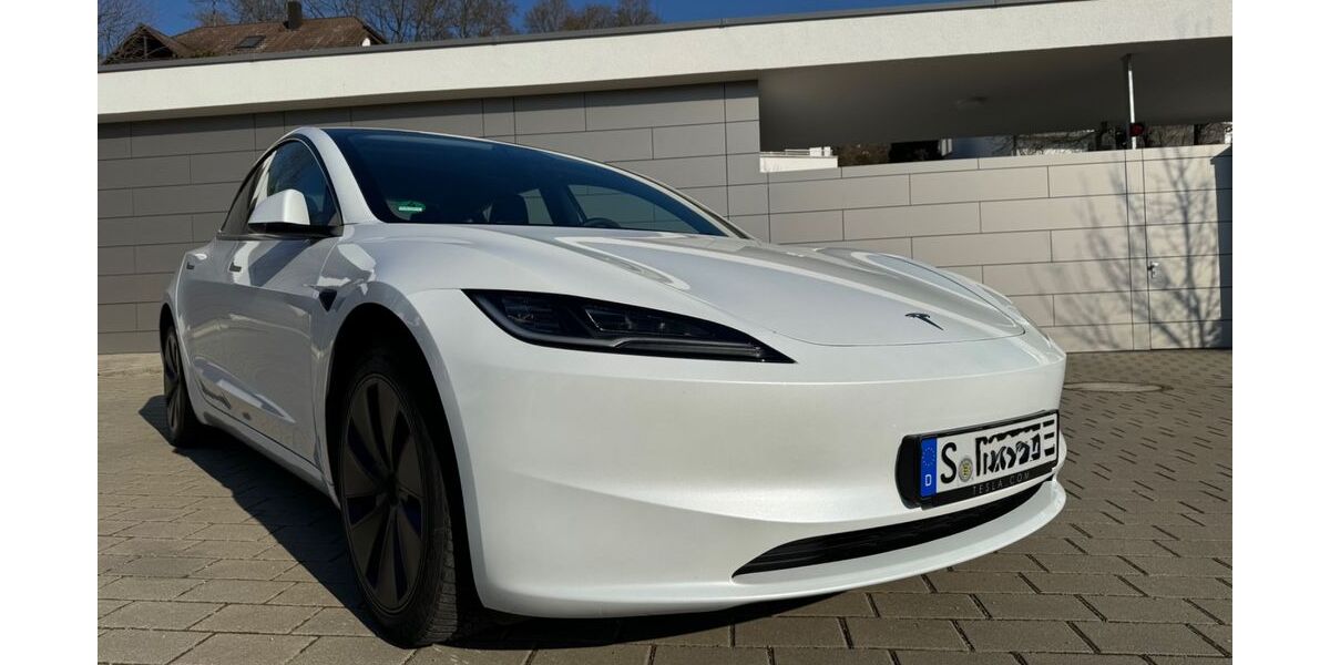 Tesla Model 3 17.300 km 34.495 &euro; Stuttgart 70599