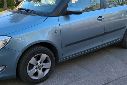 Skoda Fabia 108.000 km 3.300 &euro; Stuttgart 70376