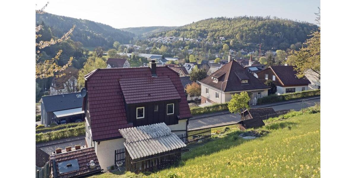 Einfamilienhaus Nagold - 7 Zimmer, 99 m&sup2;, 348.000&euro; | Angebot:25858427