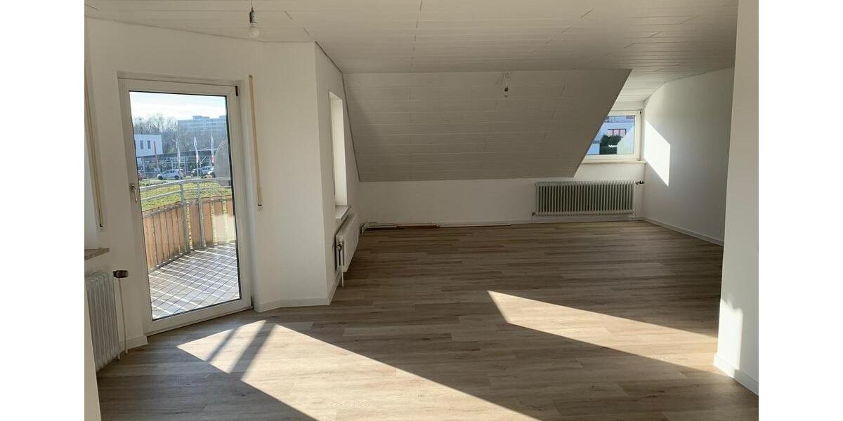 Dachgeschoßwohnung Reutlingen Sondelfingen - 4 Zimmer, 95 m&sup2;, 1.150&euro; | Angebot:24456926