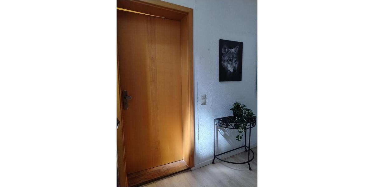 Etagenwohnung Kornwestheim - 5 Zimmer, 110 m&sup2;, 550&euro; | Angebot:25856636