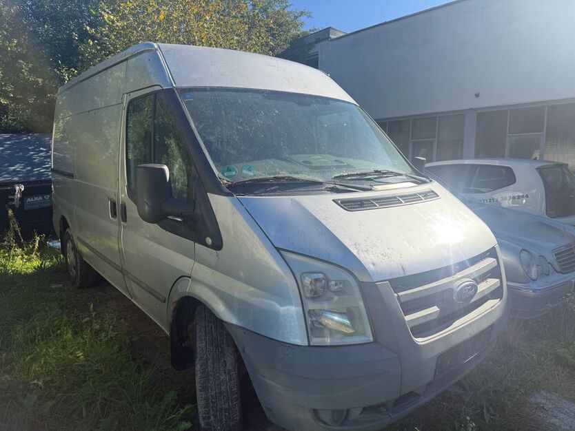 Ford Transit 374.671 km 3.590 € Metzingen 72555