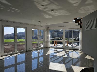 LUXUSOASE MIT PANORAMA FÜR FAMILIEN UND PAARE