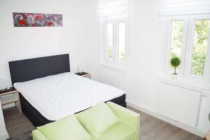 Wohnung zum Kaufen in Stuttgart 360.000 € 90 m² 4 zimmer