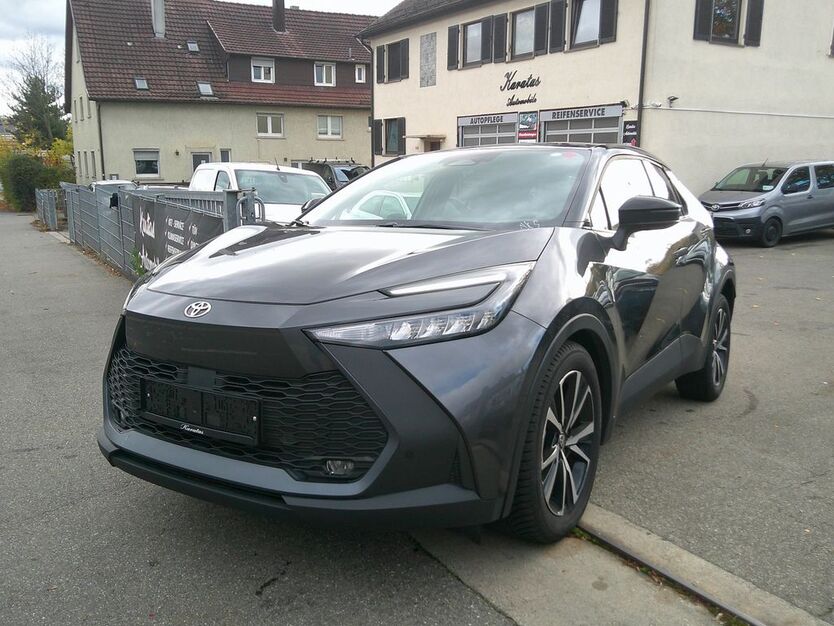 Toyota C-HR 12.000 km 28.540 € Sindelfingen 71065