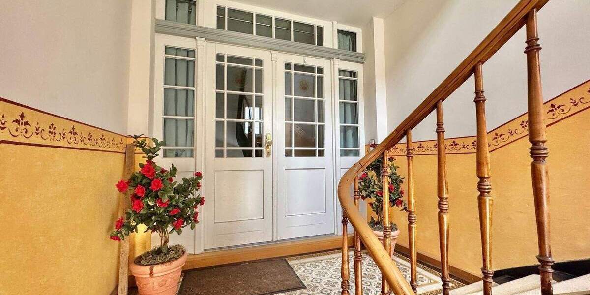 Etagenwohnung Stuttgart Mitte - 5 Zimmer, 130 m&sup2;, 2.340&euro; | Angebot:25704686