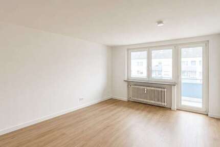 Wohnung Sindelfingen Sindelfingen (Stadt) - 2 Zimmer, 52 m&sup2;, 900&euro; | Angebot:26884423
