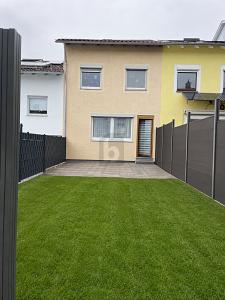 PLATZ ZUM LEBEN  IDEAL FÜR FAMILIEN - Reihenhaus Reutlingen Orschel-Hagen | Angebot:26972709