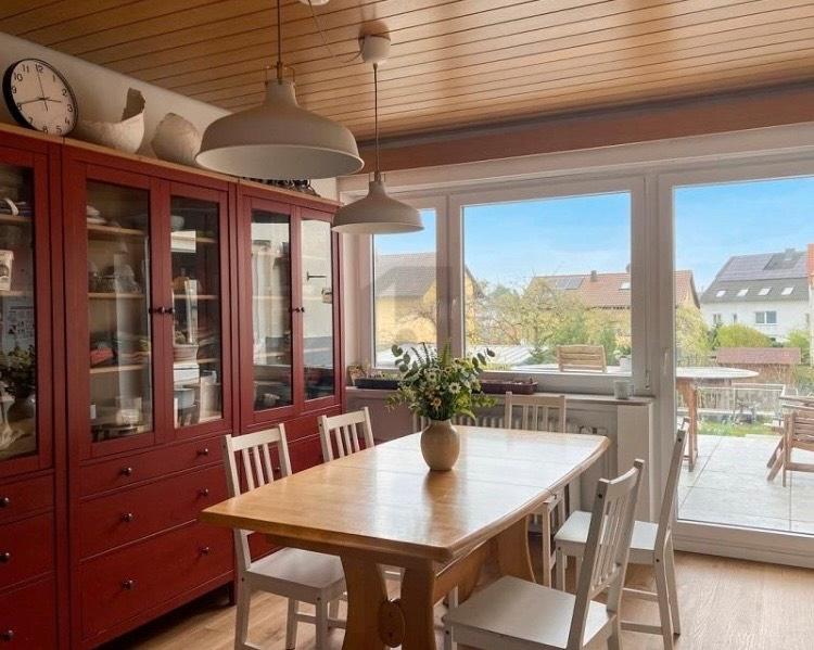 Einfamilienhaus Sindelfingen - 7 Zimmer, 160 m&sup2;, 720.000&euro; | Angebot:27207853