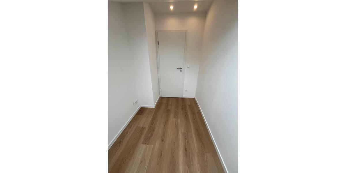 Dachgeschoßwohnung Kornwestheim - 3 Zimmer, 55 m&sup2;, 1.100&euro; | Angebot:27591475