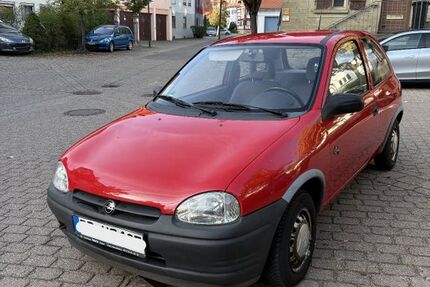 Opel Corsa 79.000 km 2.799 &euro; Herrenberg 71083