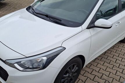 Hyundai i20 115.000 km 6.800 &euro; Sindelfingen 71069