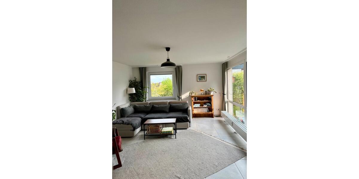 Erdgeschoßwohnung Esslingen am Neckar Brühl - 4.5 Zimmer, 114 m&sup2;, 1.350&euro; | Angebot:26341258