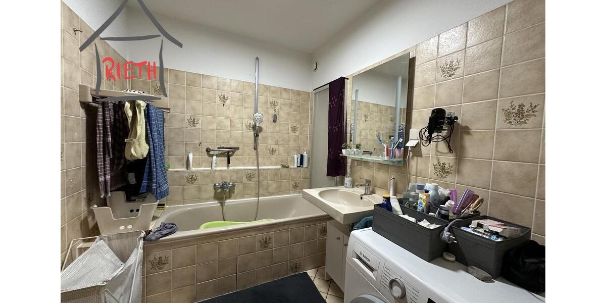 Etagenwohnung Tamm - 3.5 Zimmer, 90 m&sup2;, 1.200&euro; | Angebot:25342973