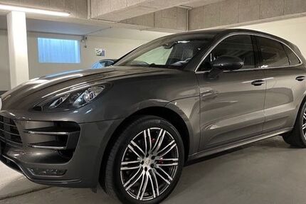Porsche Macan 123.005 km 31.700 &euro; Stuttgart 70378