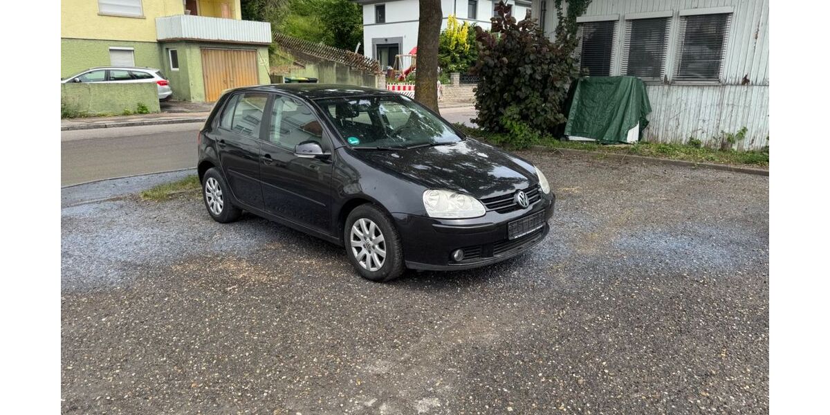 VW Golf 186.000 km 2.750 &euro; Mühlacker 75417