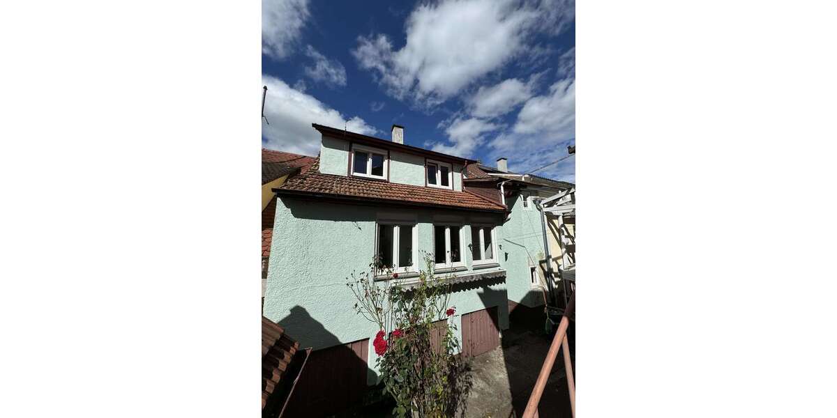 Einfamilienhaus Pforzheim Eutingen - 6 Zimmer, 240 m&sup2;, 249.000&euro; | Angebot:23909442