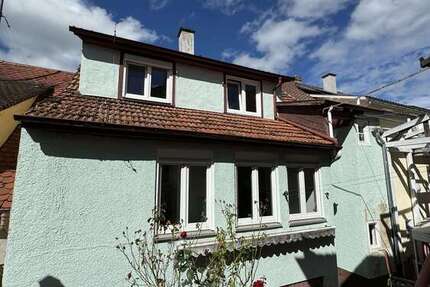 Haus Pforzheim Eutingen - 6 Zimmer, 240 m&sup2;, 249.000&euro; | Angebot:23909442