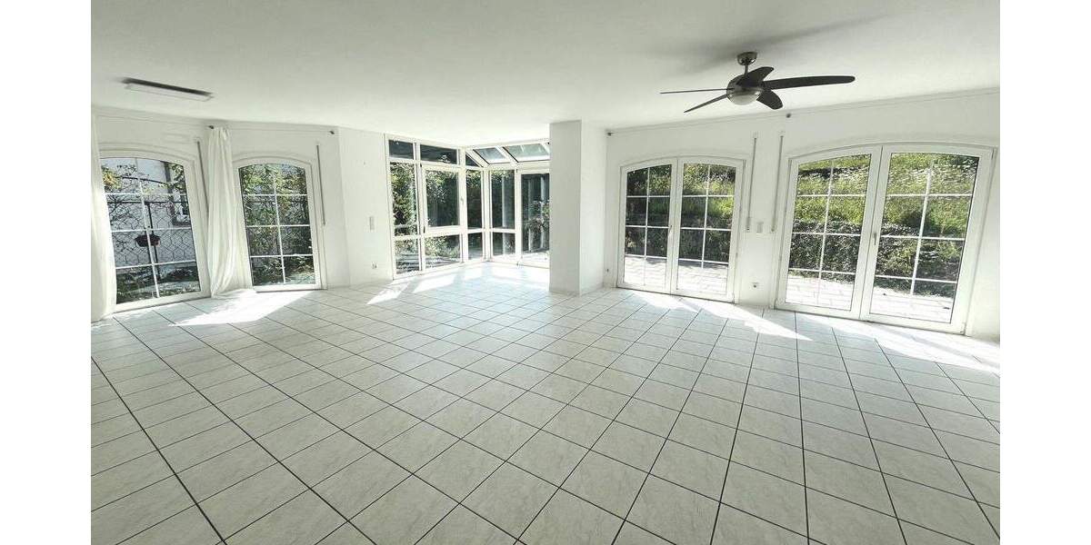 Einfamilienhaus Stuttgart Nord - 7 Zimmer, 242 m&sup2;, 1.690.000&euro; | Angebot:24696329