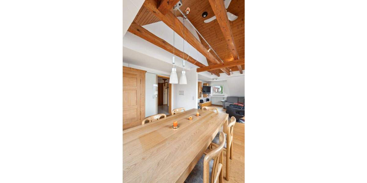 Mehrfamilienhaus, Wohnhaus Ludwigsburg Oßweil - 8 Zimmer, 234 m&sup2;, 648.000&euro; | Angebot:22952057