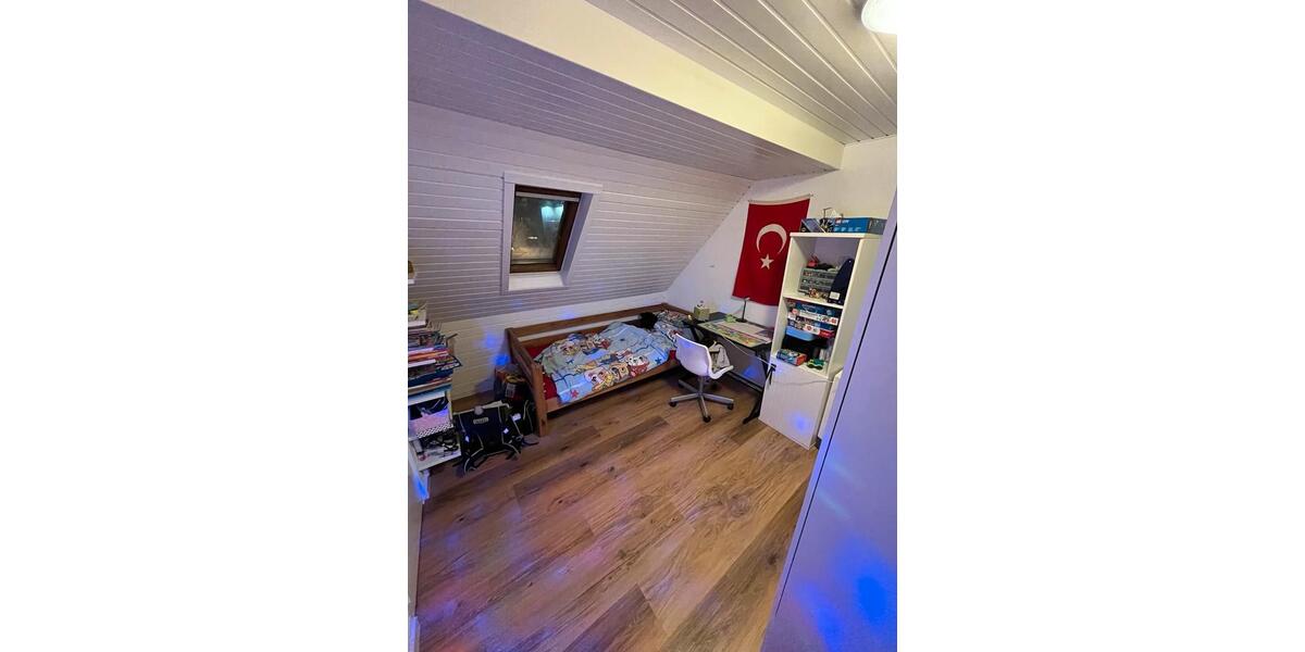 Dachgeschoßwohnung Mühlacker - 3 Zimmer, 60 m&sup2;, 645&euro; | Angebot:24772626