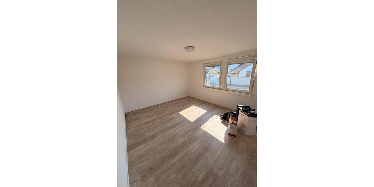 Etagenwohnung Vaihingen an der Enz - 3 Zimmer, 78 m&sup2;, 1.250&euro; | Angebot:26226338