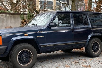 Jeep Cherokee 275.000 km 3.900 &euro; Ludwigsburg 71636