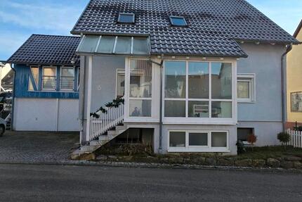 Haus Nufringen - 6 Zimmer, 163 m&sup2;, 2.200&euro; | Angebot:24640353