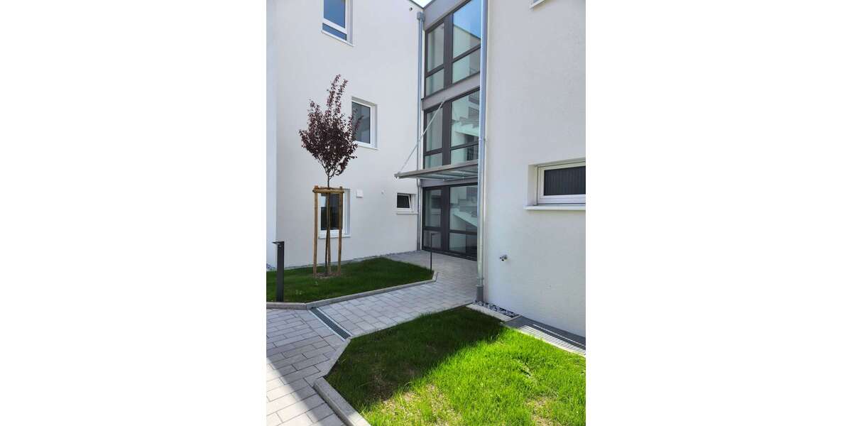 Etagenwohnung Walddorfhäslach - 5 Zimmer, 118 m&sup2;, 1.700&euro; | Angebot:27596945