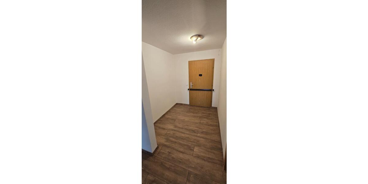 Etagenwohnung Fellbach - 3 Zimmer, 87 m&sup2;, 1.550&euro; | Angebot:25384310