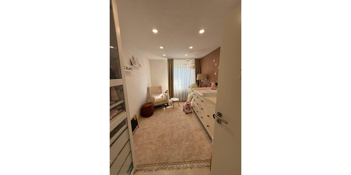 Etagenwohnung Herrenberg - 3.5 Zimmer, 88 m&sup2;, 1.350&euro; | Angebot:26330138