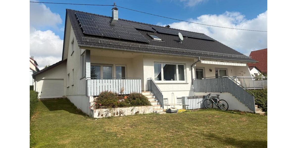Einfamilienhaus Mötzingen - 10 Zimmer, 205 m&sup2;, 2.400&euro; | Angebot:27617784