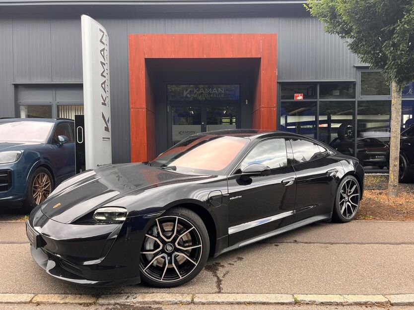Porsche Taycan 6.600 km 104.500 € Sindelfingen 71065