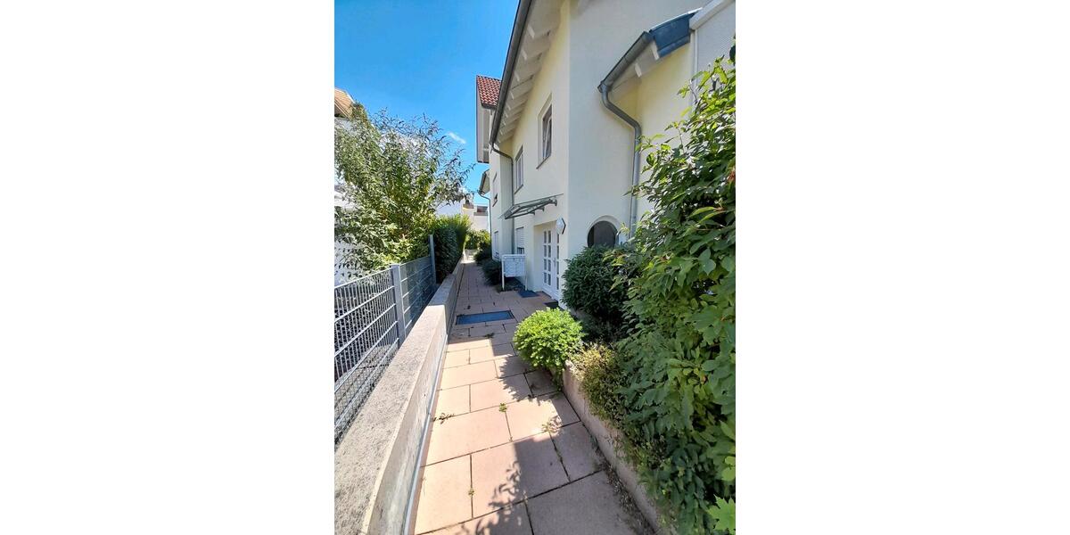 Dachgeschoßwohnung Freiberg am Neckar - 2 Zimmer, 56 m&sup2;, 230.000&euro; | Angebot:24769380