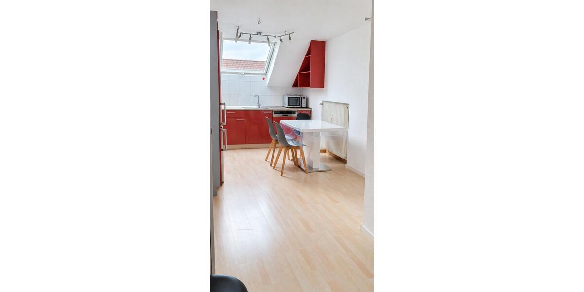 Dachgeschoßwohnung Ludwigsburg Hoheneck - 3 Zimmer, 64 m&sup2;, 830&euro; | Angebot:27584444