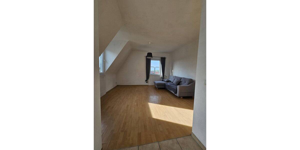 Etagenwohnung Stuttgart Bad Cannstatt - 2 Zimmer, 61 m&sup2;, 895&euro; | Angebot:26833853