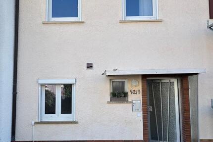 Nettes Reihenhaus in Reutlingen (Römerschanze) zu vermieten 3 zimmer