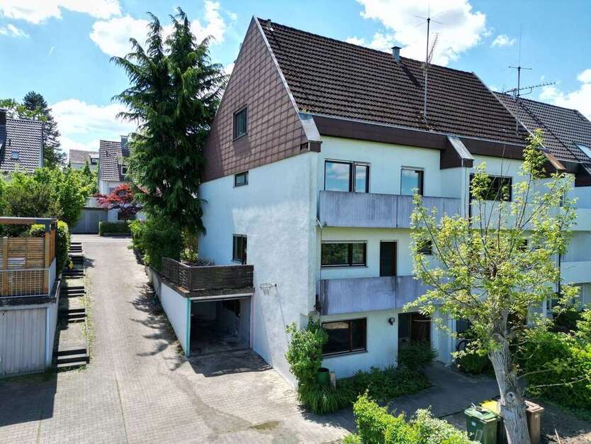 Haus zum Kaufen in Ludwigsburg 730.000 € 195.46 m²