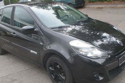 Renault Clio 145.850 km 3.999 &euro; Böblingen 71032