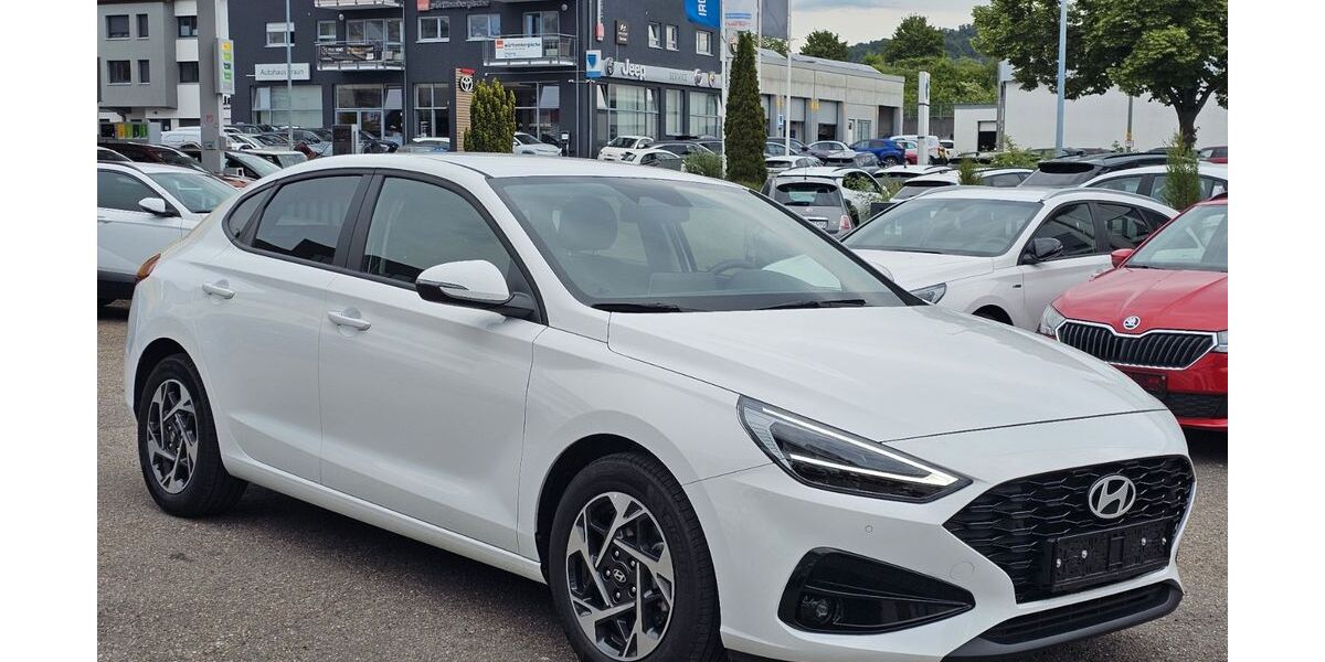 Hyundai i30 6.130 km 20.950 &euro; Leonberg 71229
