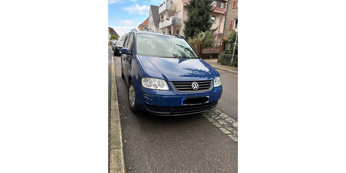 VW Touran 268.000 km 1.998 &euro; Altbach 73776