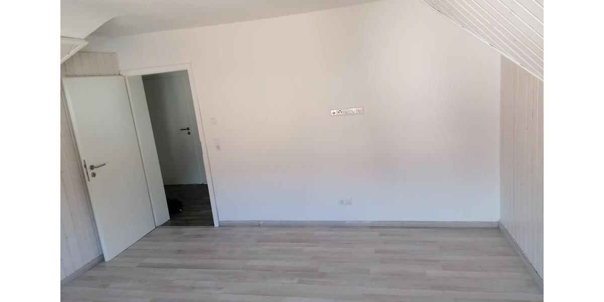 Dachgeschoßwohnung Bietigheim-Bissingen Bissingen - 2 Zimmer, 45 m&sup2;, 600&euro; | Angebot:25540106