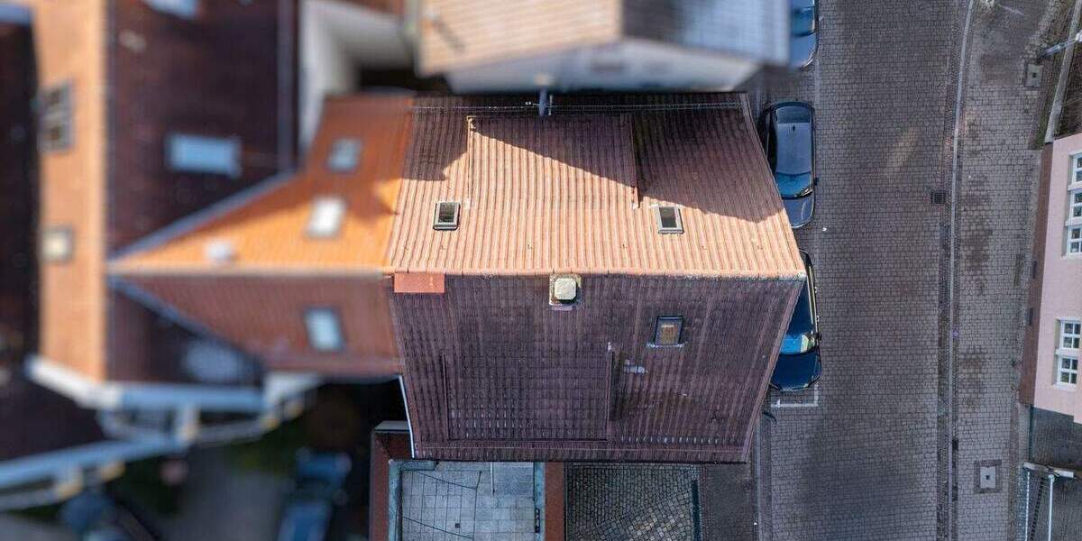 Mehrfamilienhaus, Wohnhaus Stuttgart Degerloch - 4 Zimmer, 145 m&sup2;, 599.000&euro; | Angebot:25819827