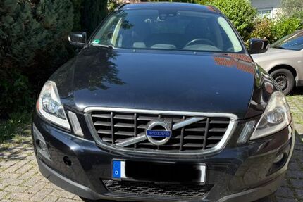 Volvo XC60 43.000 km 9.000 &euro; Stuttgart 70437